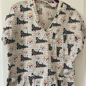 Steelers scrub top. Size small